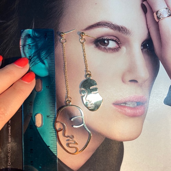 Fashion Gold Tone Drop Earrings - Picture 4 of 4